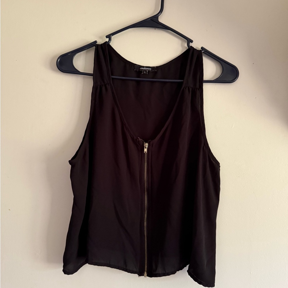 Ambiance Black Sleeveless Crop Tank Top